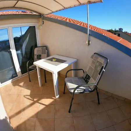 Relaxing Summer In Apartment